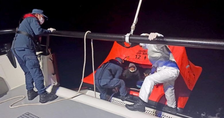 Muğla’da Türk kara sularına itilen 6 yabancı uyruklu kurtarıldı
