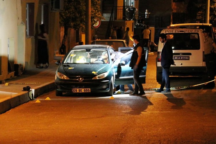İzmir Konak’ta iki grup arasında silahlı kavga