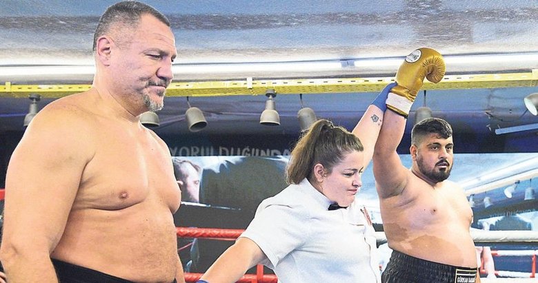 İzmirli boksör şampiyon