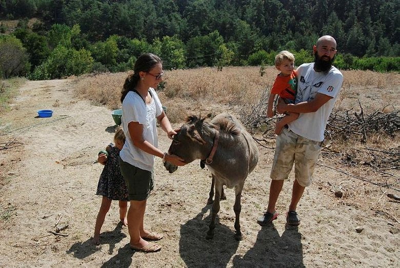 İsviçre’de evlenen çift, Alpler yerine Kazdağları’nda yaşamayı tercih etti