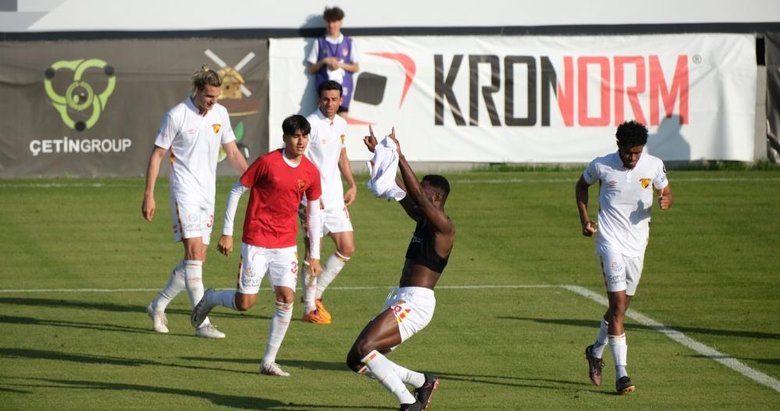 Göztepe puanı son saniyede kaptı