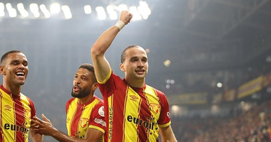 İzmir temsilcisinden kusursuz savunma!