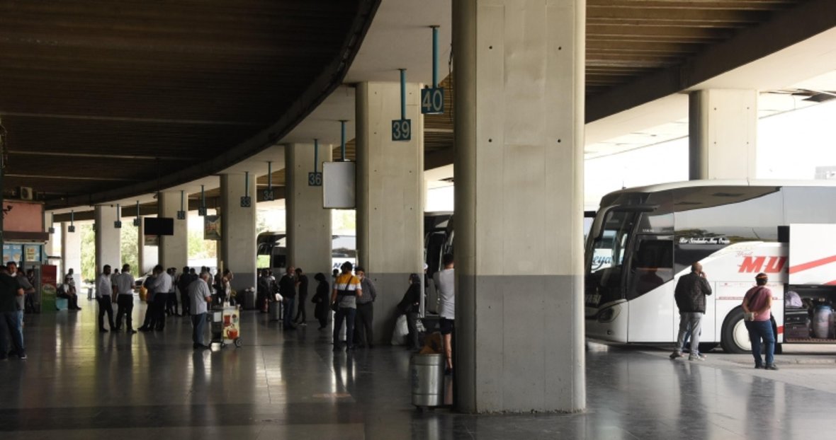 Izmir Otogarlarinda Korsan Kargo Hizmeti