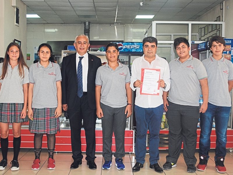 Karsiyaka Gazi Anadolu Lisesi Turkiye De Tek Yasam Haberleri