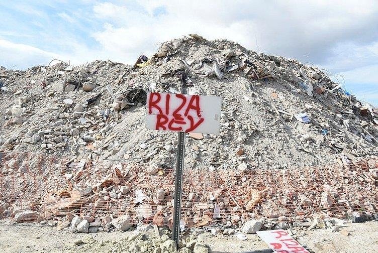 Firma sahibine yurt dışına çıkış yasağı! Rıza Bey Apartmanı İzmir depreminde 36 kişiye mezar olmuştu