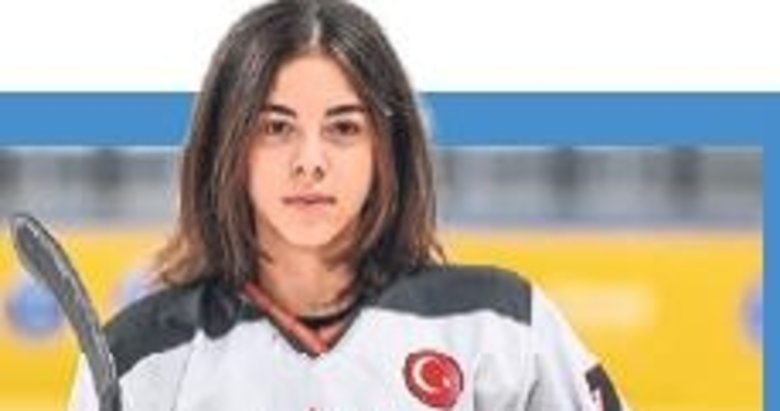 Buz hokeyinde genç Tan ilki başardı