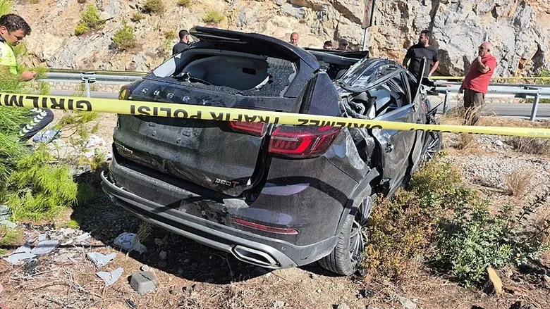 Datça’da kaza! Otomobil takla atarak yoldan çıktı: 1 ölü, 3 yaralı
