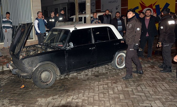 Manisa’da 3 otomobil kundaklandı!