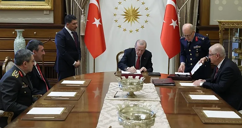 Son dakika: Yüksek Askeri Şura kararları açıklandı