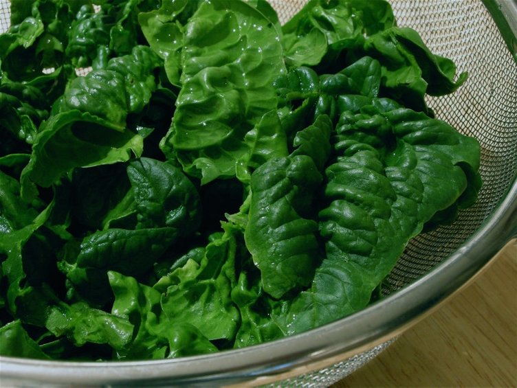 Ispanağın faydaları nelerdir? Ispanak zayıflatır mı? Ispanak nasıl yenir?