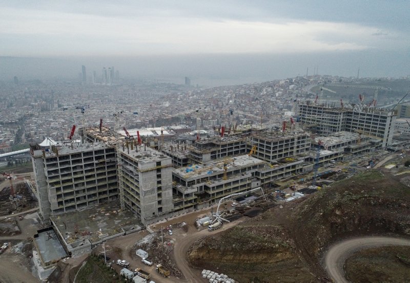 İzmir’de sağlık üssü yükseliyor