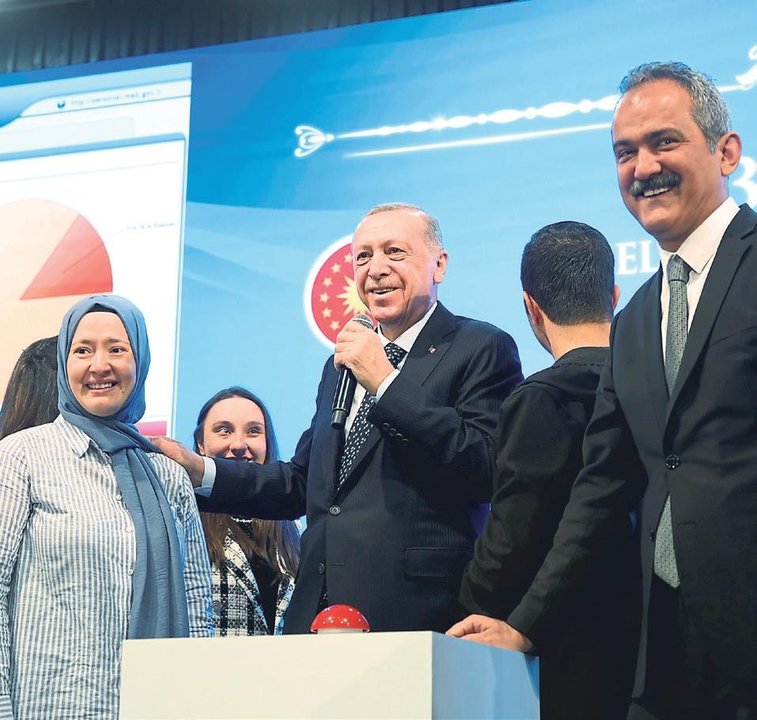 ‘Teşekkürü kuru lafla değil atamayla ediyoruz’