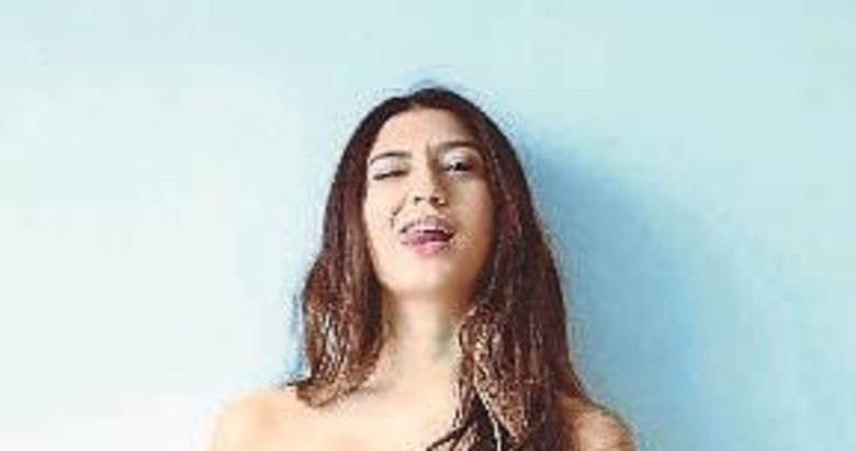 Ekin Ekinci’den ‘bilmece’ gibi şarkı