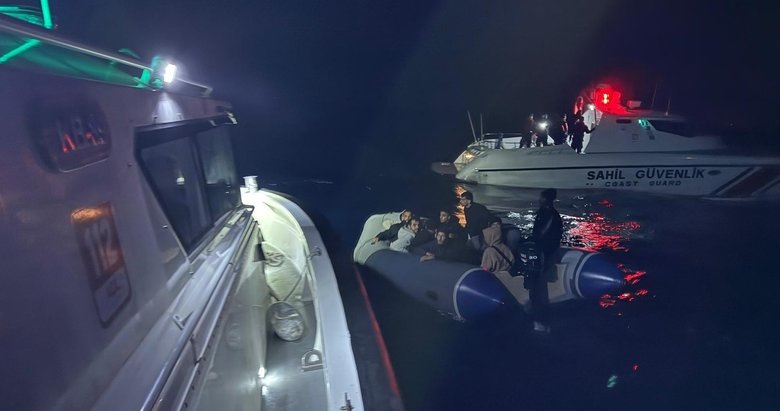 İzmir’de 27 düzensiz göçmen yakalandı