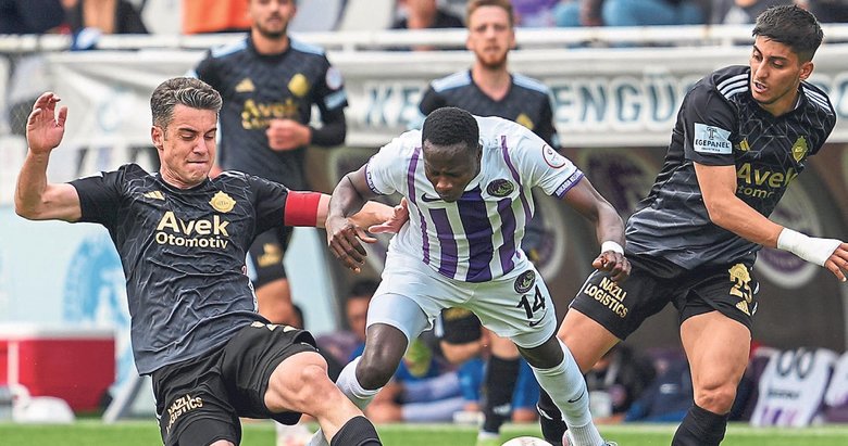 Altay puanla veda etti