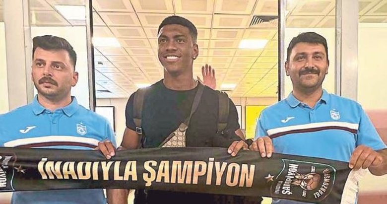 Yeni transfer Augusto dün Trabzon’a indi