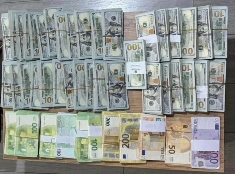 kuris-ailesinin-izmir-aciklarinda-adasi-ortaya-cikti-milyon-dolarlik-ada-bakin-1787044903774.jpeg