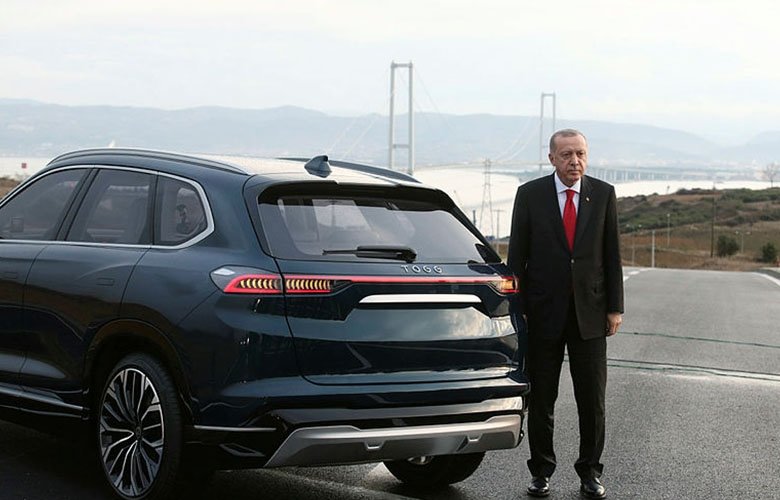 Başkan Erdoğan yerli otomobili test etti