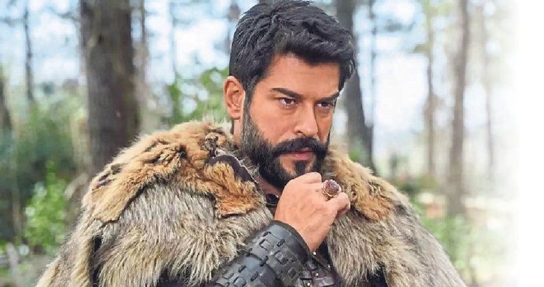 Özçivit, servet söylentilerine isyan etti: Artık sıkıldım